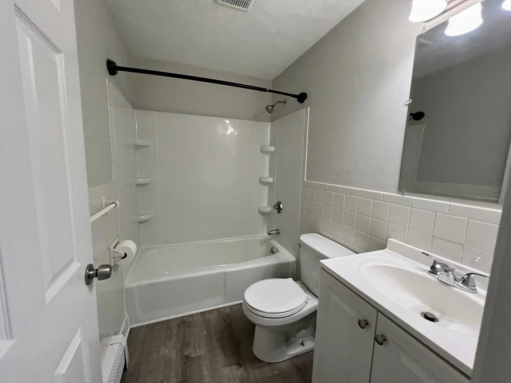 2 bed, 1 bath apartment for rent at 2 Scotia Dr Unit B, Pepperell — photo 9 of 19