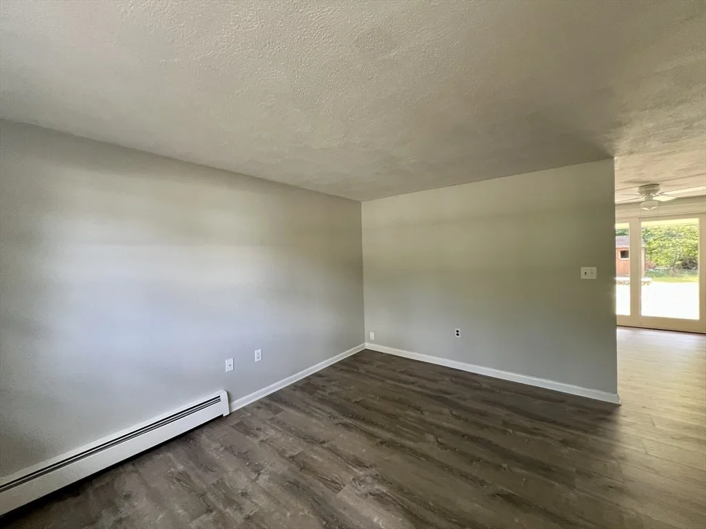 2 bed, 1 bath apartment for rent at 2 Scotia Dr Unit B, Pepperell — photo 8 of 19