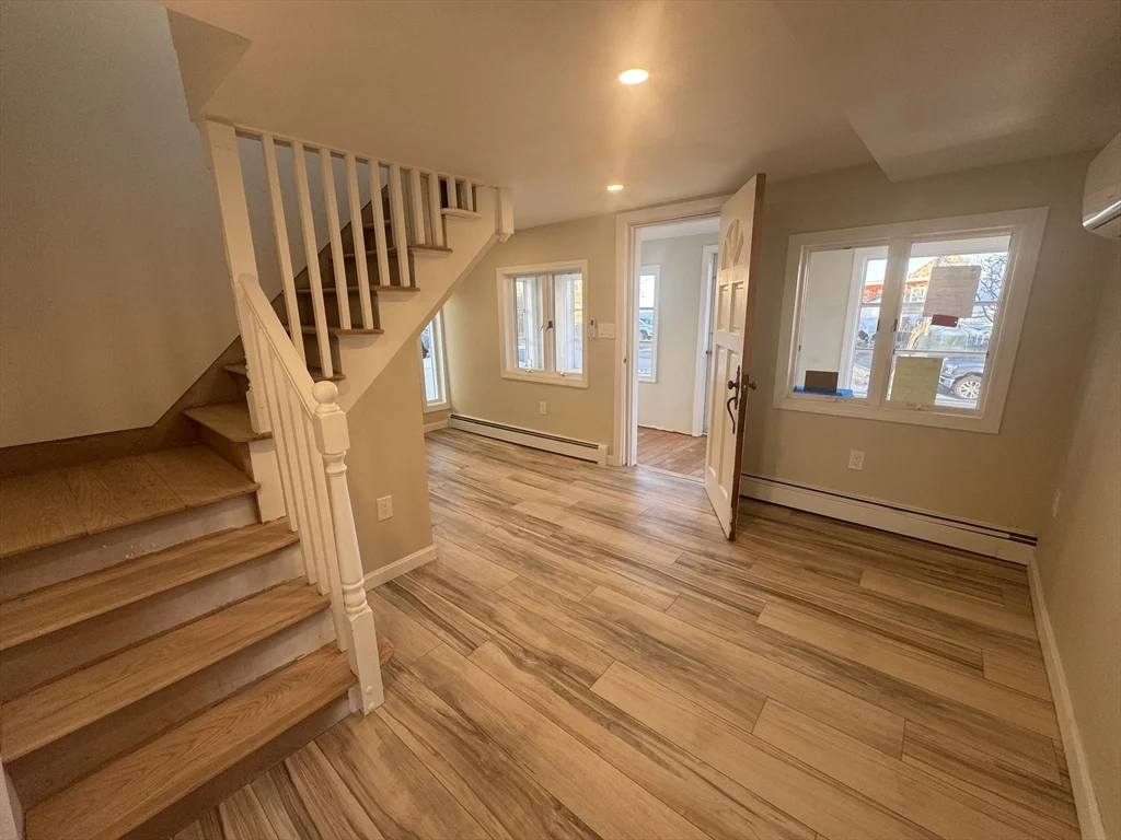 3 bed, 2 bath apartment for rent at 2 Sea Ave Unit 1, Quincy — photo 10 of 32