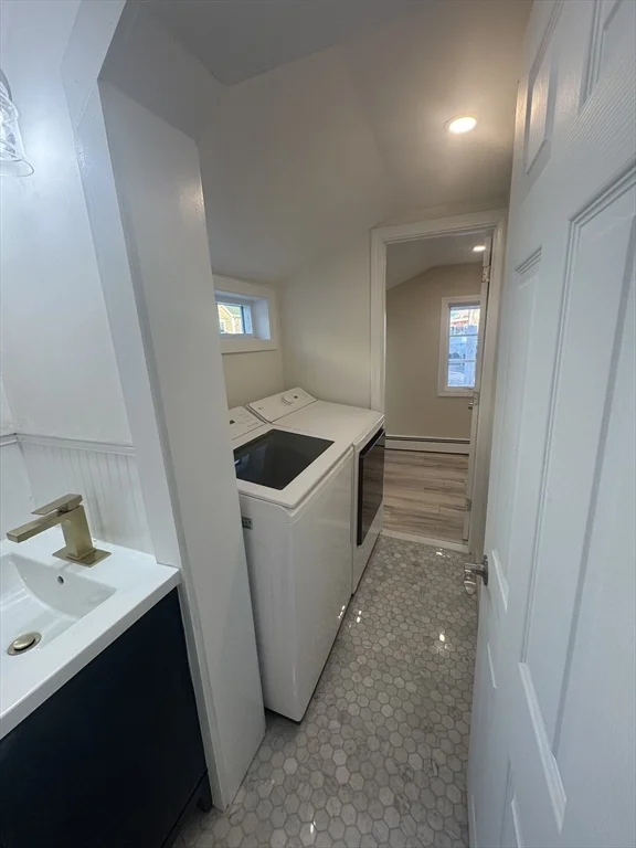3 bed, 2 bath apartment for rent at 2 Sea Ave Unit 1, Quincy — photo 16 of 32