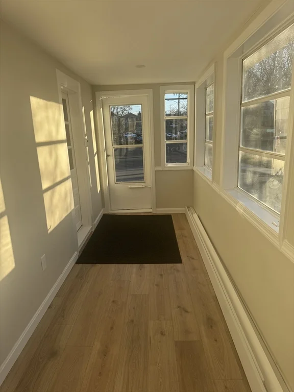 3 bed, 2 bath apartment for rent at 2 Sea Ave Unit 1, Quincy — photo 4 of 32