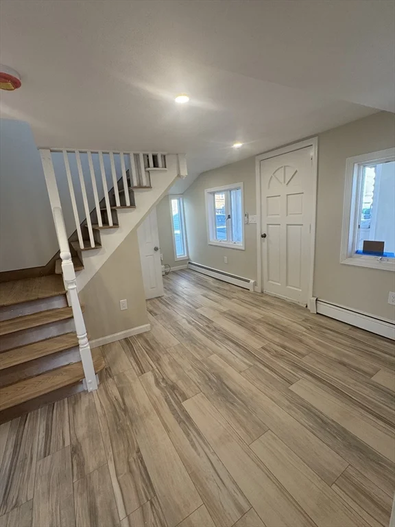 3 bed, 2 bath apartment for rent at 2 Sea Ave Unit 1, Quincy — photo 9 of 32