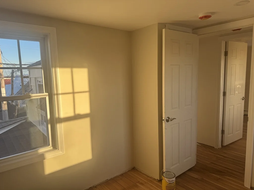3 bed, 2 bath apartment for rent at 2 Sea Ave Unit 1, Quincy — photo 25 of 32