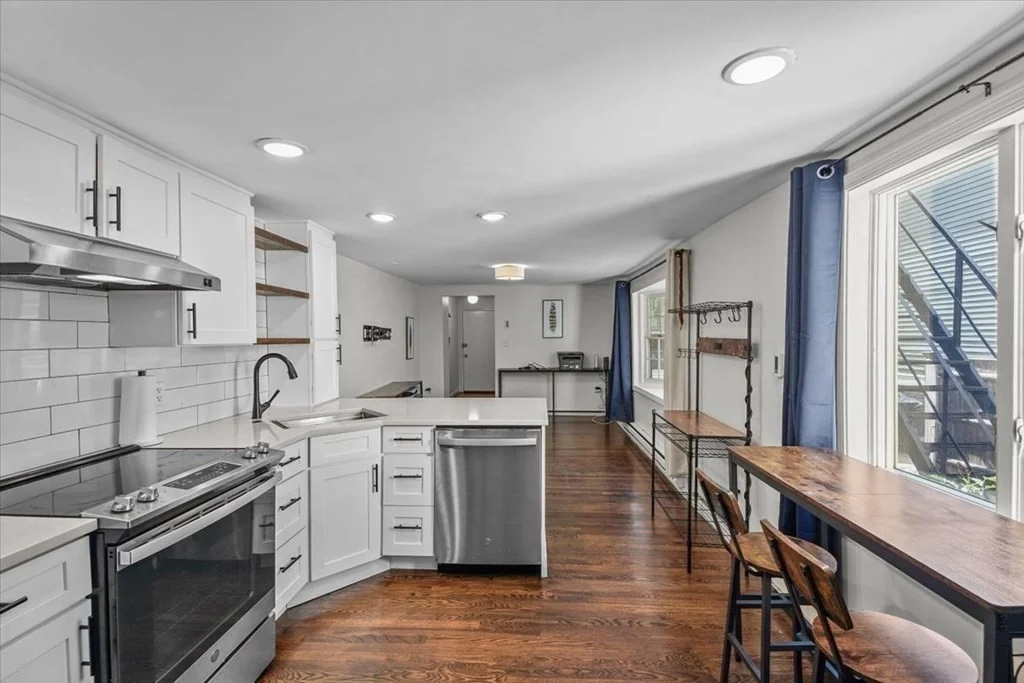 1 bed, 1 bath apartment for rent at 2 Seminary St Unit 2, Charlestown — photo 3 of 12