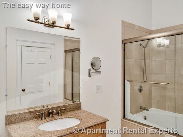 3 bed, 2 bath apartment for rent at 2 Sherman Ct Unit 2, Winter Hill — photo 4 of 27