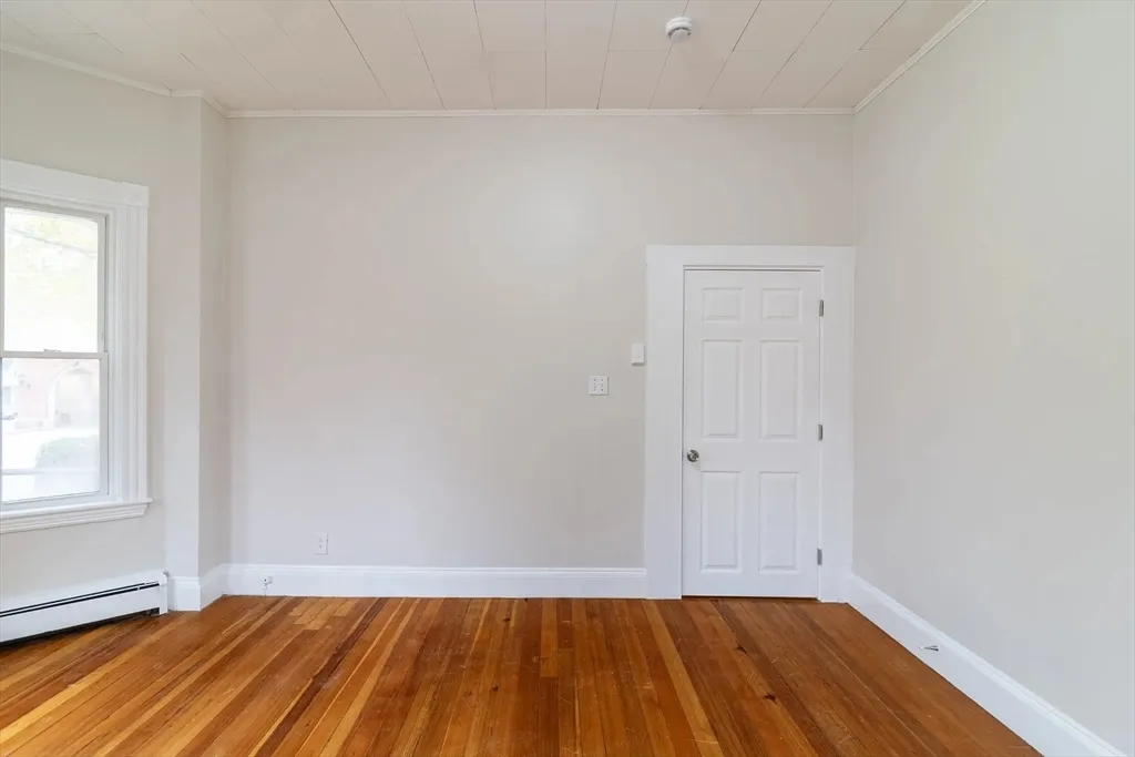 3 bed, 1 bath apartment for rent at 2 Sherman St Unit 1, Neighborhood Nine — photo 12 of 14