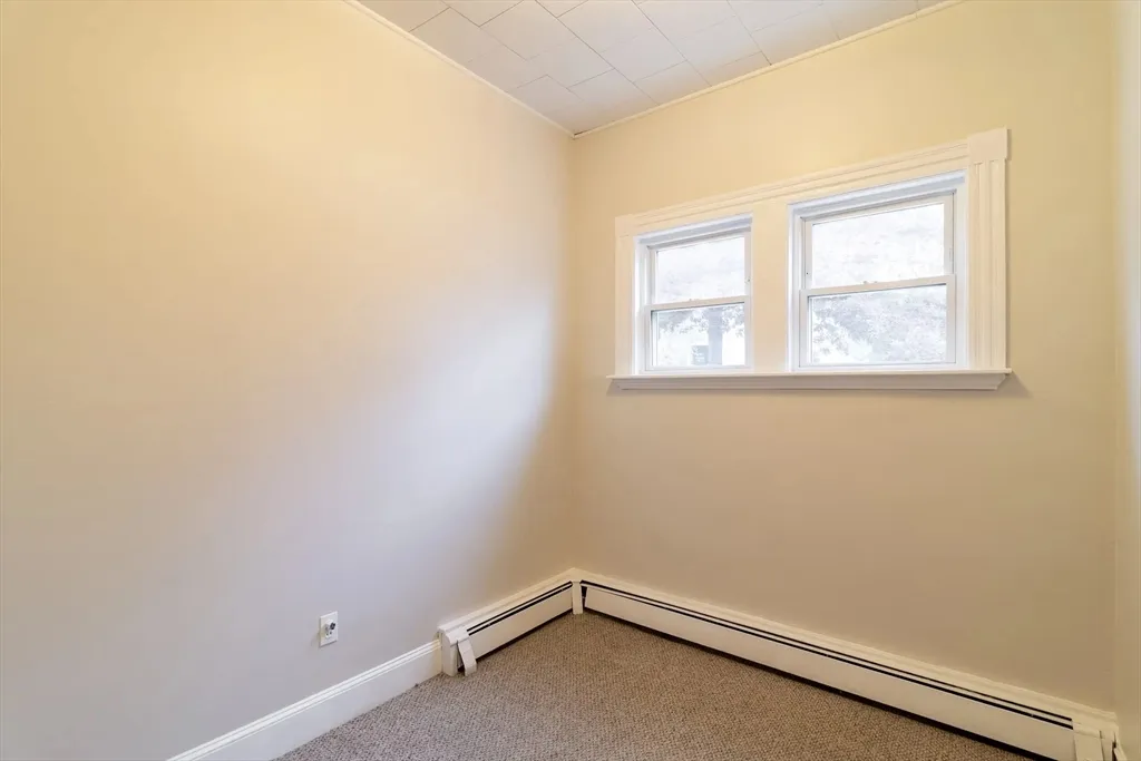 3 bed, 1 bath apartment for rent at 2 Sherman St Unit 1, Neighborhood Nine — photo 5 of 14