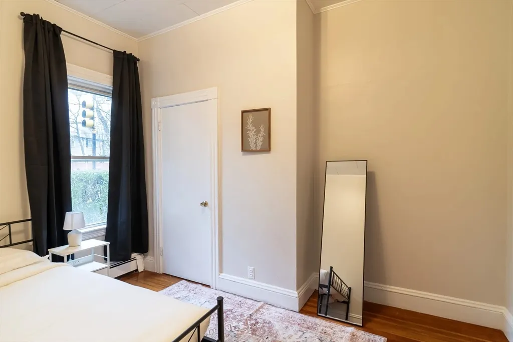3 bed, 1 bath apartment for rent at 2 Sherman St Unit 1, Neighborhood Nine — photo 8 of 14