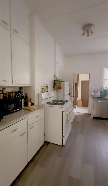 2 bed, 1 bath apartment for rent at 2 Sherman St Unit 2, Neighborhood Nine — photo 12 of 12
