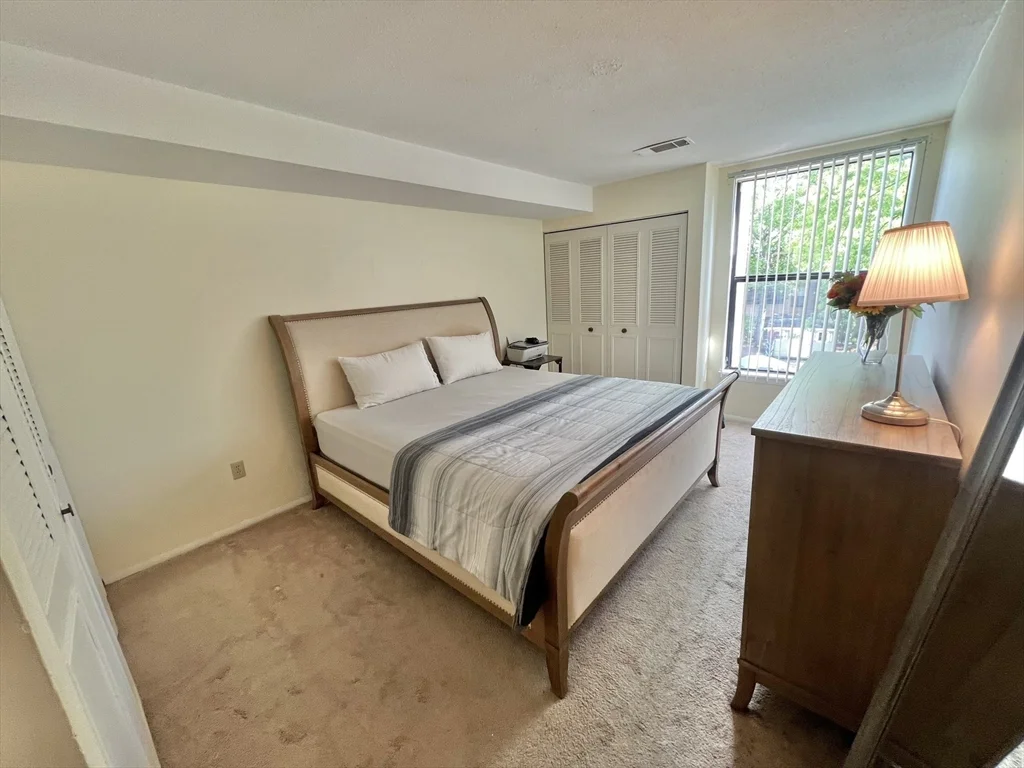 2 bed, 1 bath apartment for rent at 2 Shrewsbury Green Dr Unit I, Shrewsbury — photo 24 of 37