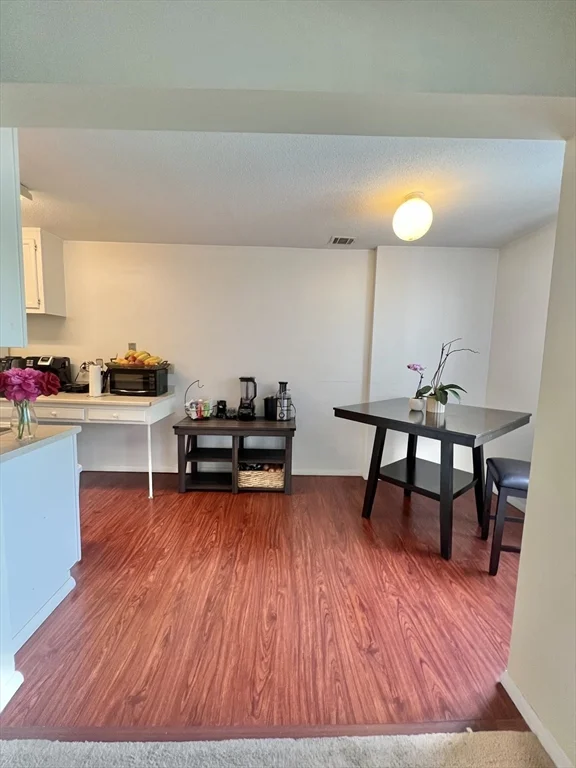 2 bed, 1 bath apartment for rent at 2 Shrewsbury Green Dr Unit I, Shrewsbury — photo 7 of 37
