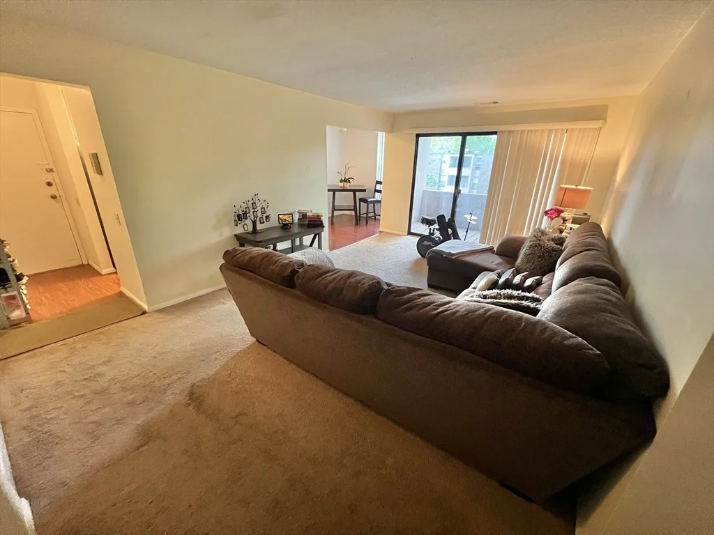 2 bed, 1 bath apartment for rent at 2 Shrewsbury Green Dr Unit I, Shrewsbury — photo 16 of 37