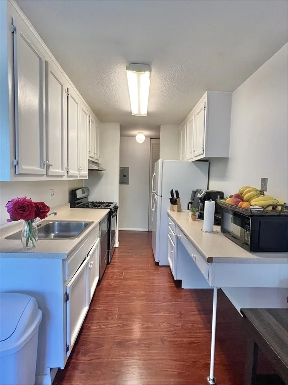 2 bed, 1 bath apartment for rent at 2 Shrewsbury Green Dr Unit I, Shrewsbury — photo 4 of 37