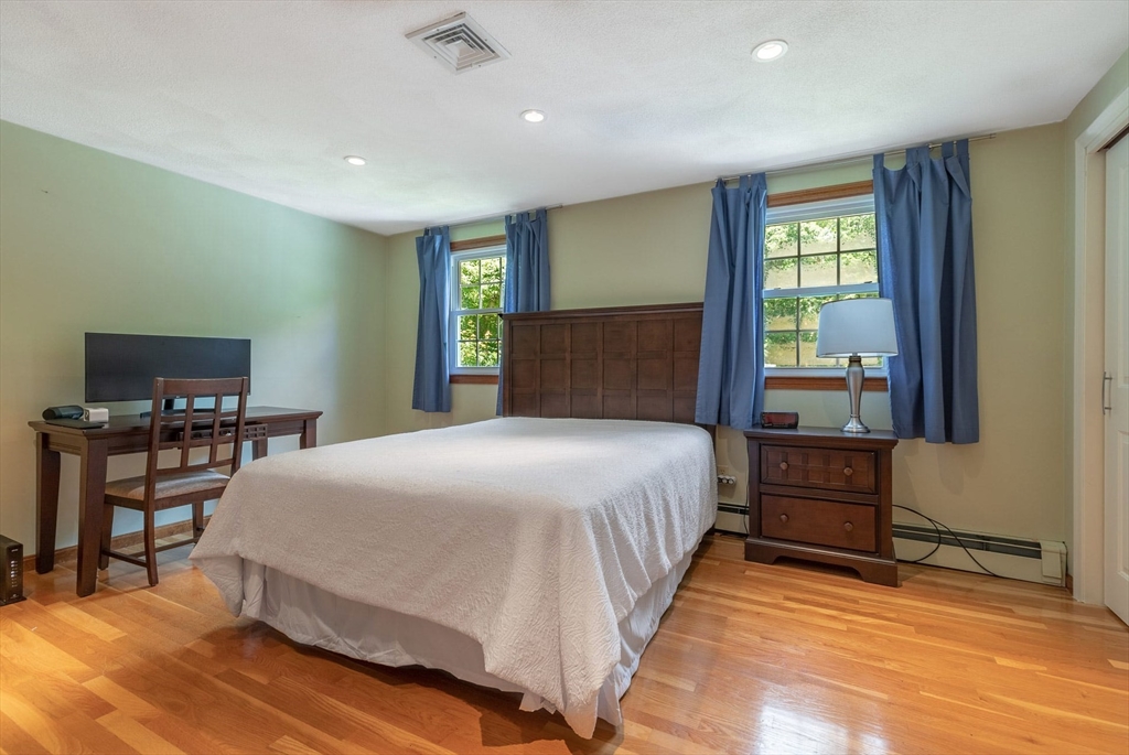 4 bed, 3 bath apartment for rent at 2 Sigmund St, Lynnfield — photo 19 of 29