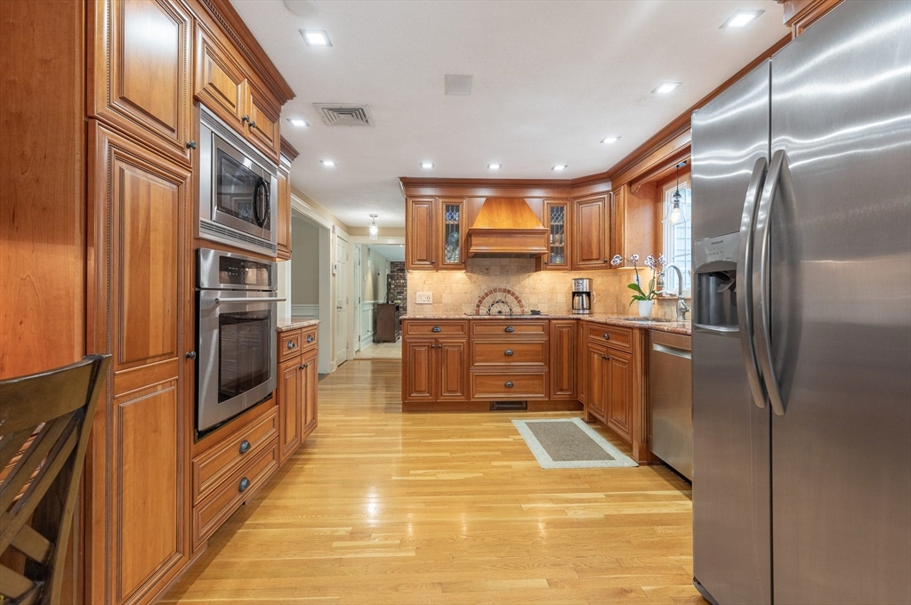 4 bed, 3 bath apartment for rent at 2 Sigmund St, Lynnfield — photo 12 of 29