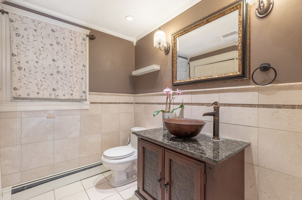 4 bed, 3 bath apartment for rent at 2 Sigmund St, Lynnfield — photo 15 of 29