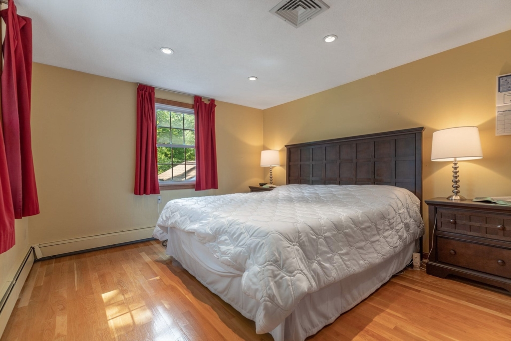 4 bed, 3 bath apartment for rent at 2 Sigmund St, Lynnfield — photo 17 of 29