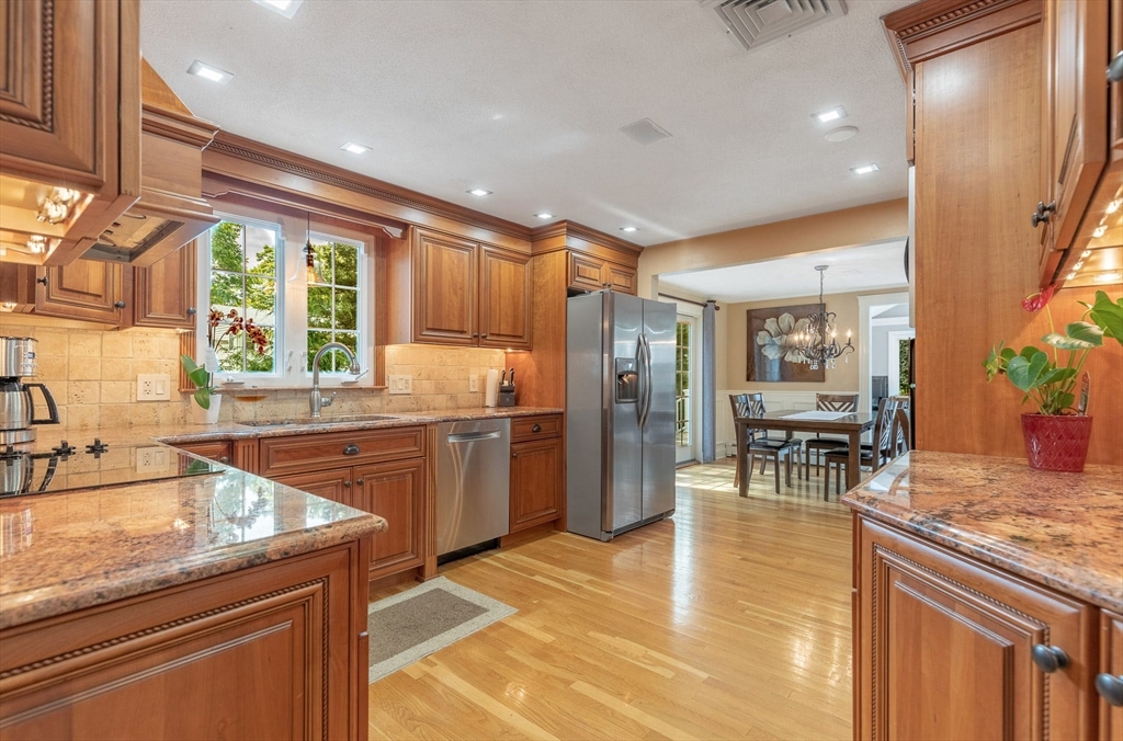 4 bed, 3 bath apartment for rent at 2 Sigmund St, Lynnfield — photo 11 of 29