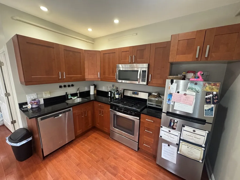 1 bed, 1 bath apartment for rent at 2 Snelling Pl Unit 3, North End — photo 1 of 5