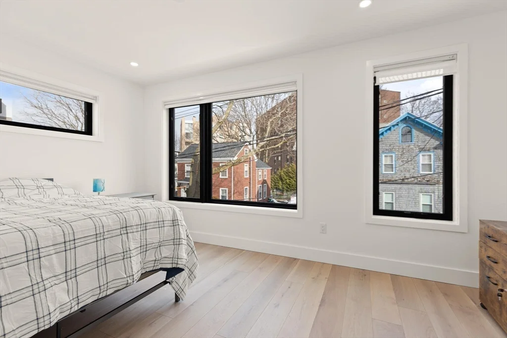 5 bed, 3 bath apartment for rent at 2 Soden Unit N/A, Central Square — photo 16 of 33