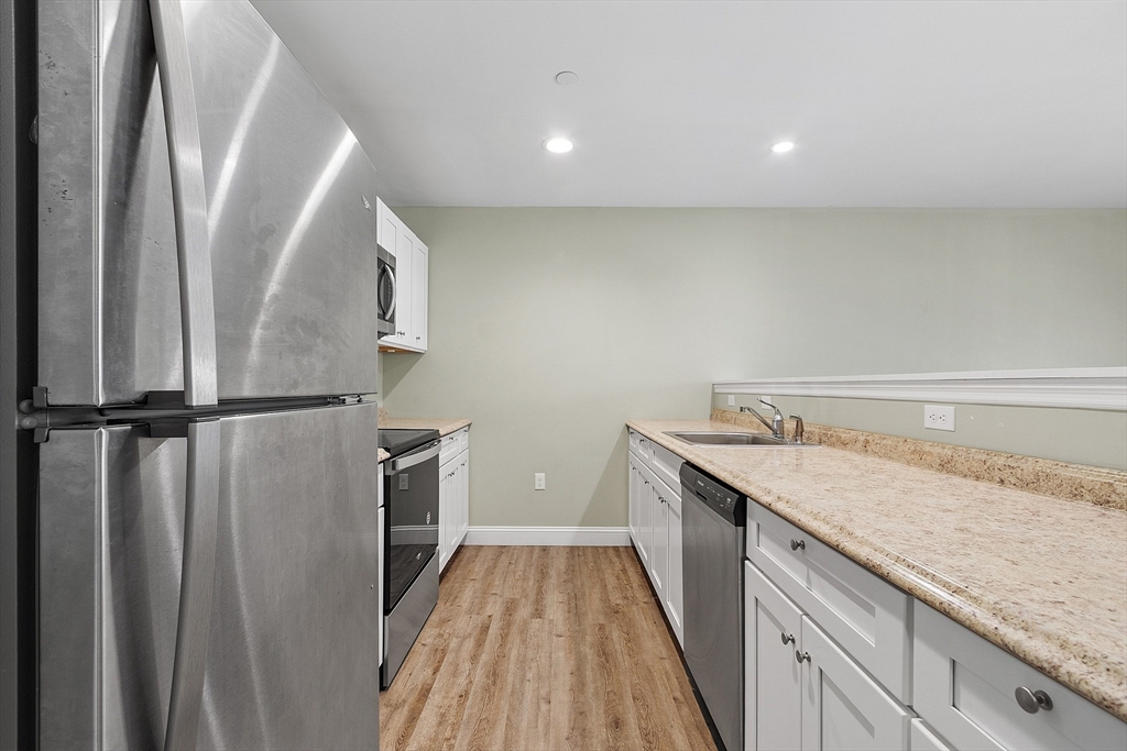 2 bed, 1 bath apartment for rent at 2 South Grove St Unit 210, Bradford — photo 5 of 37
