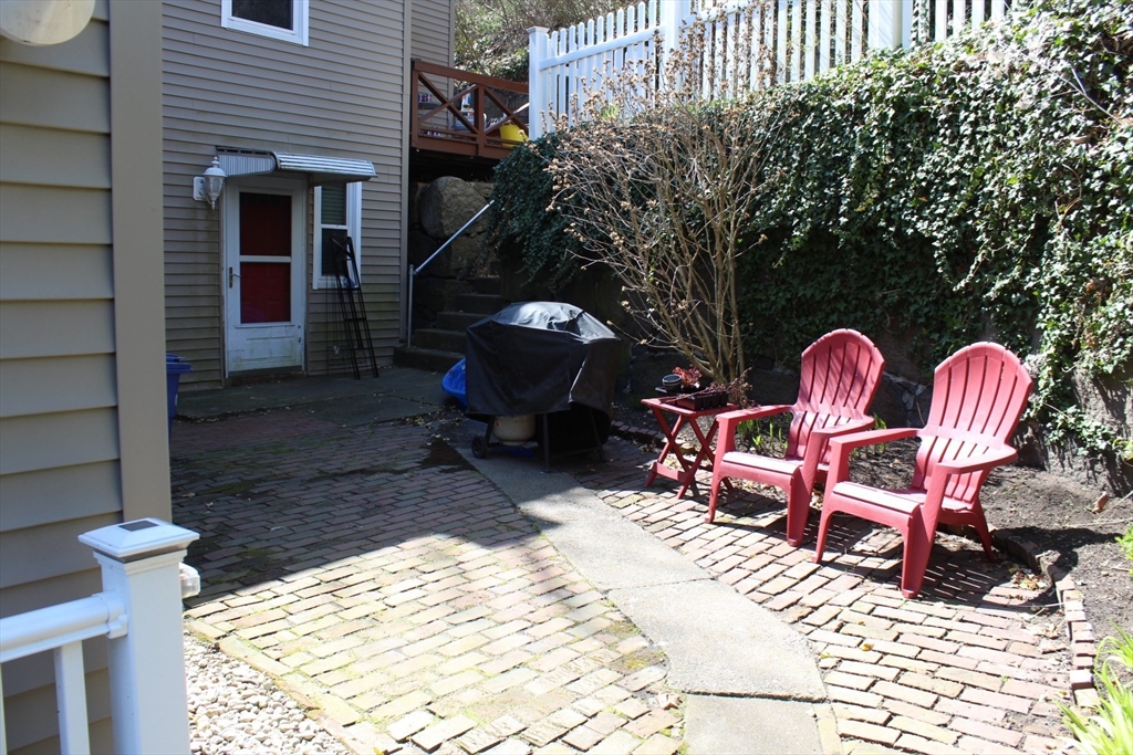 1 bed, 2 bath apartment for rent at 2 Spring Street: Summer/Vacation Unit A, Gloucester — photo 13 of 14