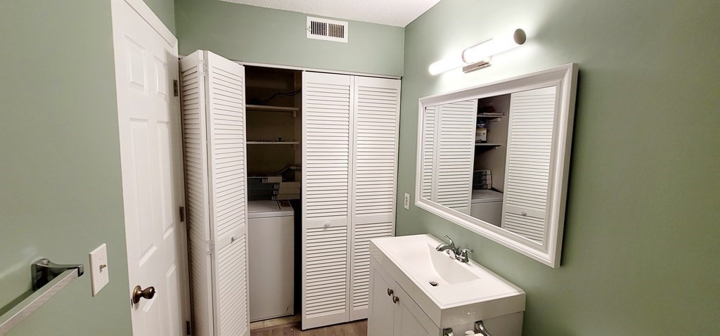 1 bed, 1 bath apartment for rent at 2 Squire Ct Unit 3, Natick — photo 13 of 20