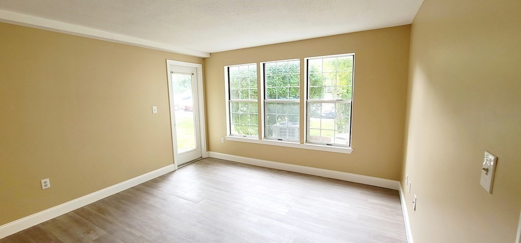 1 bed, 1 bath apartment for rent at 2 Squire Ct Unit 3, Natick — photo 3 of 20