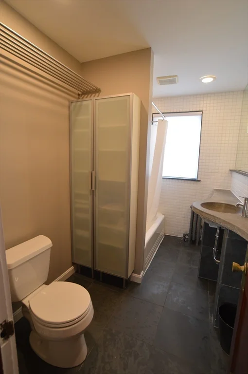 2 bed, 1 bath apartment for rent at 2 Station Rd Unit 1, Salem — photo 8 of 15