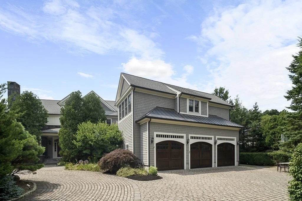 5 bed, 4+ bath apartment for rent at 2 Stonegate Ln, Dover — photo 1 of 30