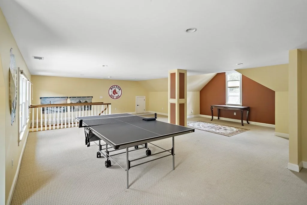 5 bed, 4+ bath apartment for rent at 2 Stonegate Ln, Dover — photo 25 of 30
