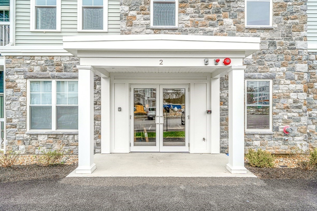 2 bed, 2 bath apartment for rent at 2 Stratton Dr Unit 106, Woburn — photo 2 of 32