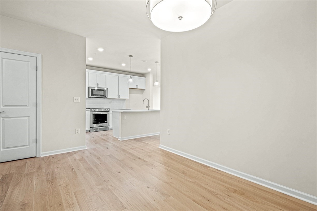 2 bed, 2 bath apartment for rent at 2 Stratton Dr Unit 106, Woburn — photo 7 of 32