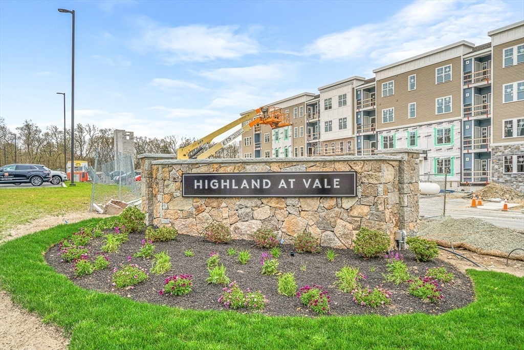 2 bed, 2 bath apartment for rent at 2 Stratton Dr Unit 106, Woburn