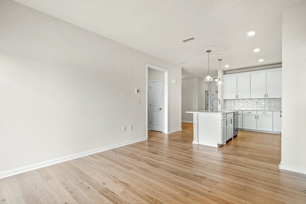2 bed, 2 bath apartment for rent at 2 Stratton Dr Unit 106, Woburn — photo 18 of 32