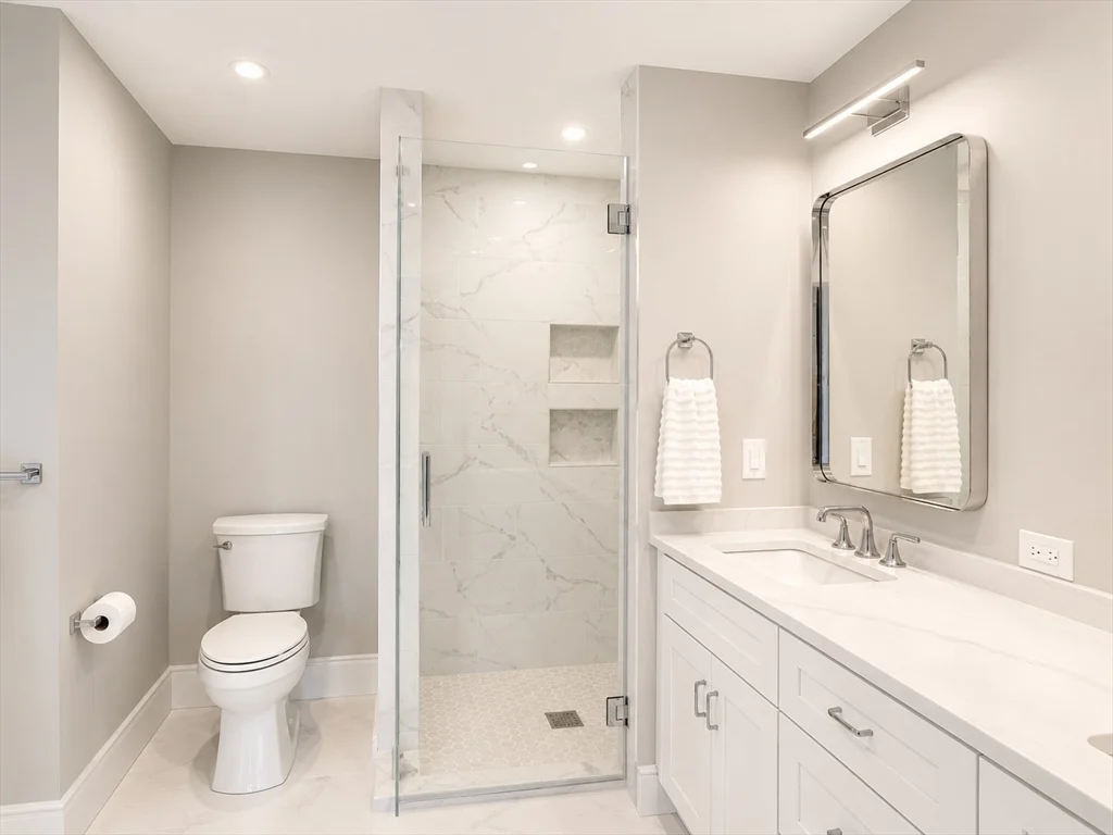 4 bed, 4+ bath apartment for rent at 2 Summit Rd, Wellesley — photo 9 of 11