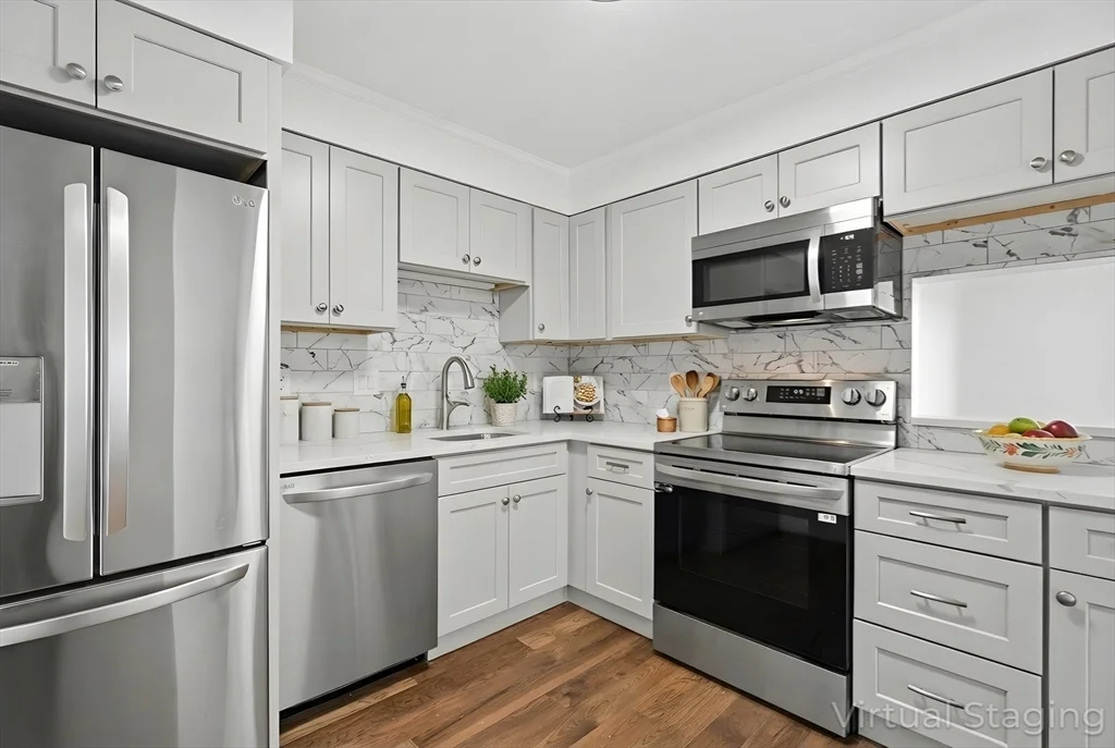2 bed, 2 bath apartment for rent at 2 Summit Unit 68, Reading — photo 3 of 25