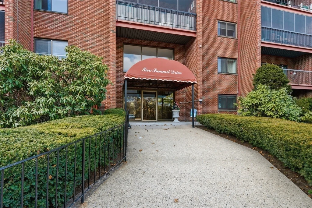 2 bed, 2 bath apartment for rent at 2 Summit Unit 68, Reading — photo 21 of 25