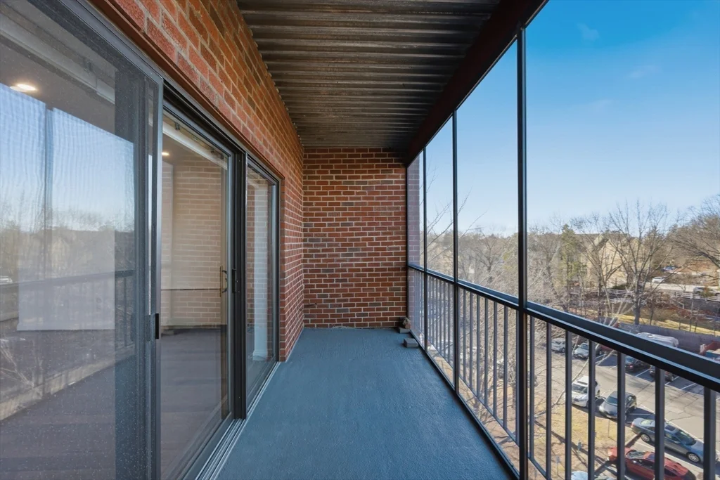 2 bed, 2 bath apartment for rent at 2 Summit Unit 68, Reading — photo 17 of 25
