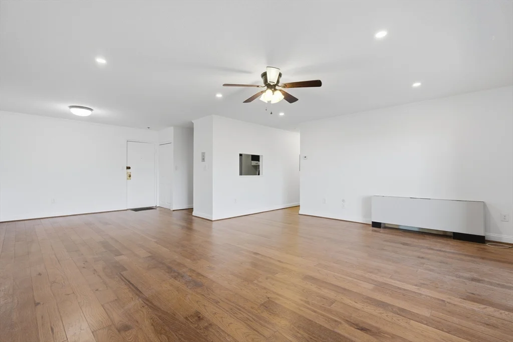2 bed, 2 bath apartment for rent at 2 Summit Unit 68, Reading — photo 9 of 25