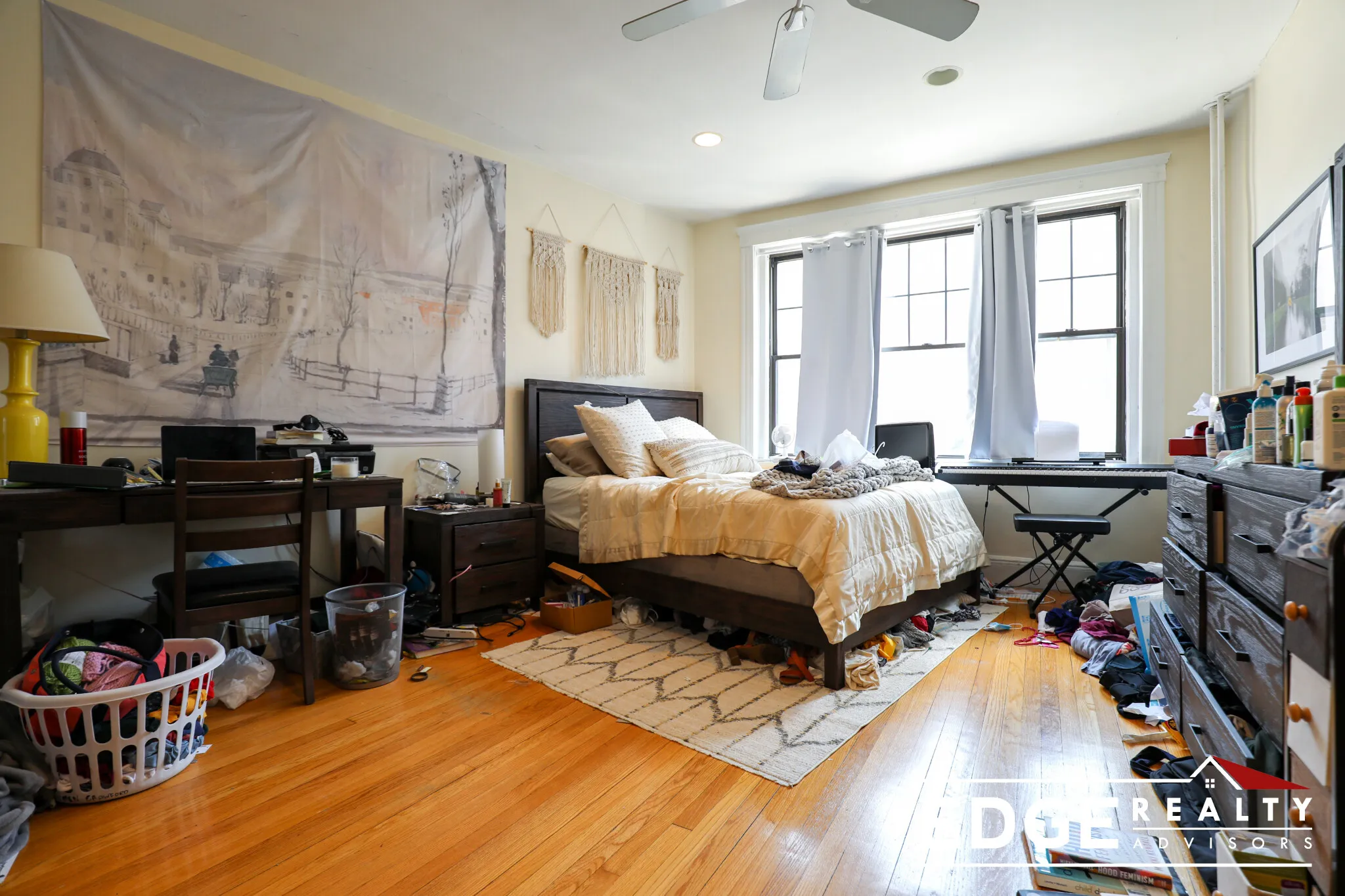 3 bed, 1 bath apartment for rent at 2 Sutherland Rd Unit 21, Brighton — photo 9 of 11