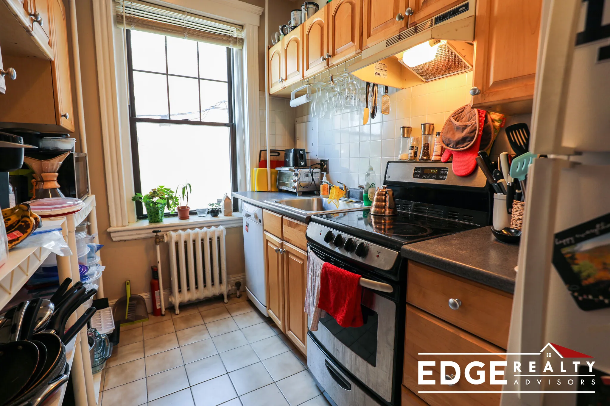 3 bed, 1 bath apartment for rent at 2 Sutherland Rd Unit 21, Brighton — photo 6 of 11