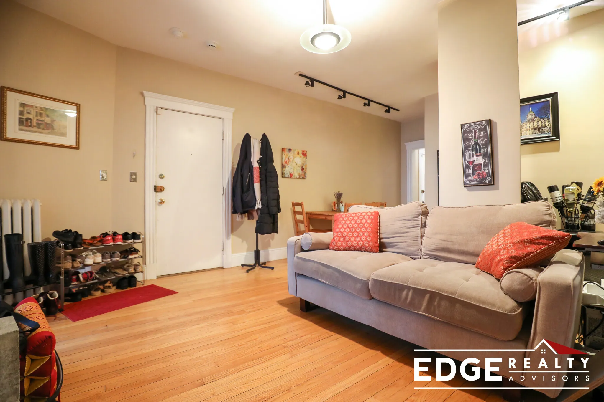 3 bed, 1 bath apartment for rent at 2 Sutherland Rd Unit 21, Brighton