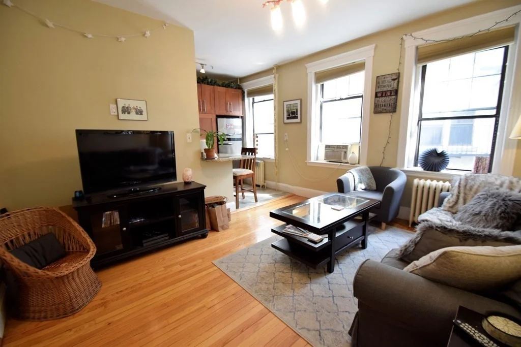 2 bed, 1 bath apartment for rent at 2 Sutherland Rd Unit 32, Brighton — photo 2 of 14