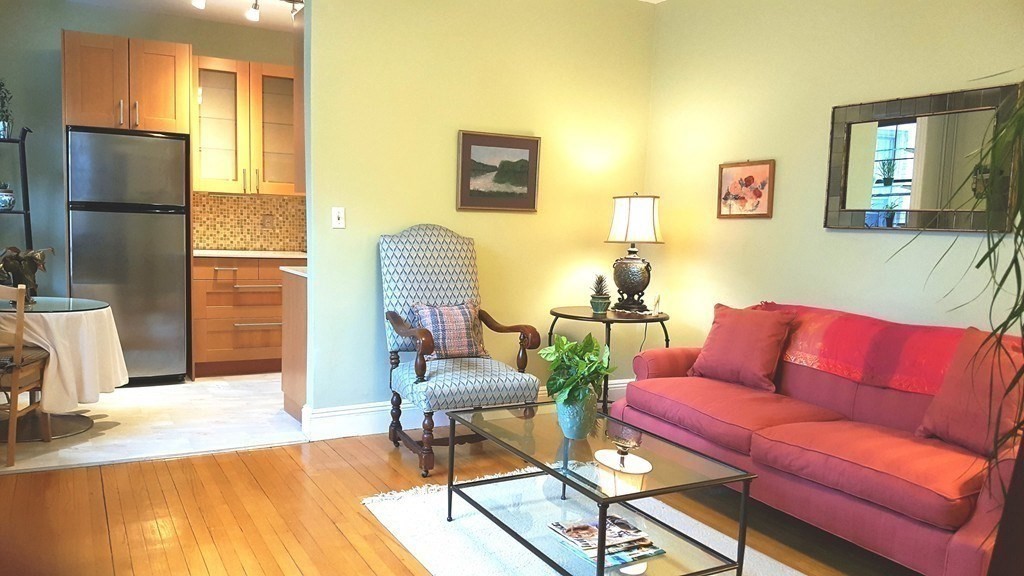 1 bed, 1 bath apartment for rent at 2 Sutherland Rd Unit 43, Brighton