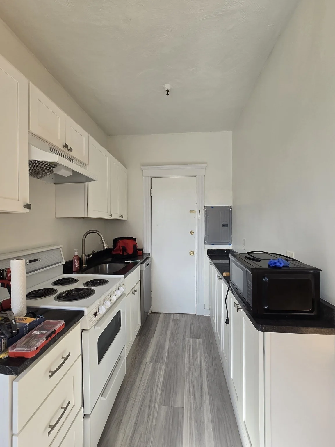 1 bed, 1 bath apartment for rent at 2 Sutherland Rd Unit 5, Brighton — photo 6 of 7