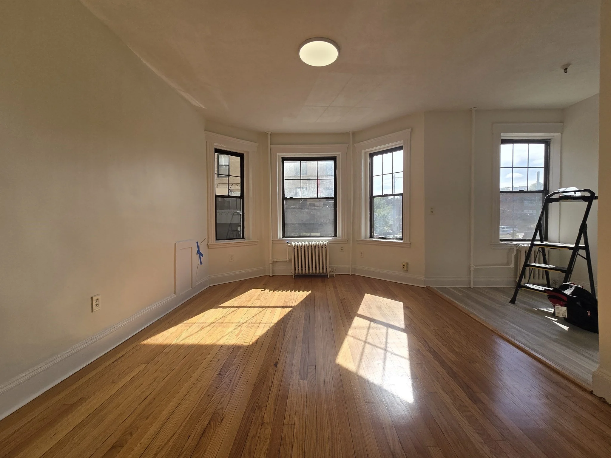 1 bed, 1 bath apartment for rent at 2 Sutherland Rd Unit 5, Brighton — photo 3 of 7