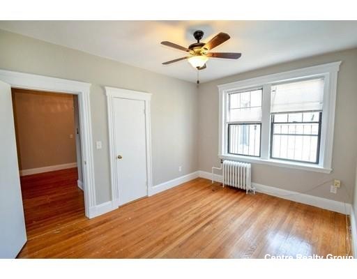 3 bed, 1 bath apartment for rent at 2 Sutherland Rd Unit 51, Brighton — photo 9 of 11