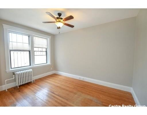 3 bed, 1 bath apartment for rent at 2 Sutherland Rd Unit 51, Brighton — photo 8 of 11