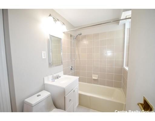 3 bed, 1 bath apartment for rent at 2 Sutherland Rd Unit 51, Brighton — photo 6 of 11